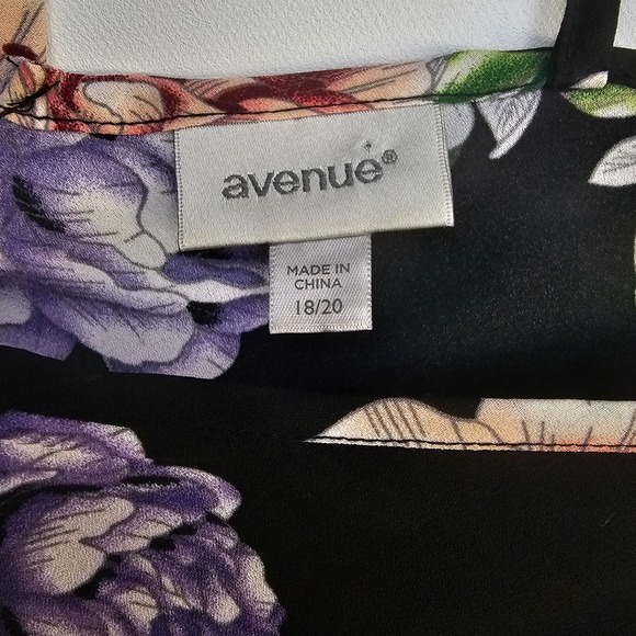 Avenue Black Dark Floral Top Womens 18/20 Lattice Back V-Neck 3/4 Sleeve Career - Picture 3 of 13